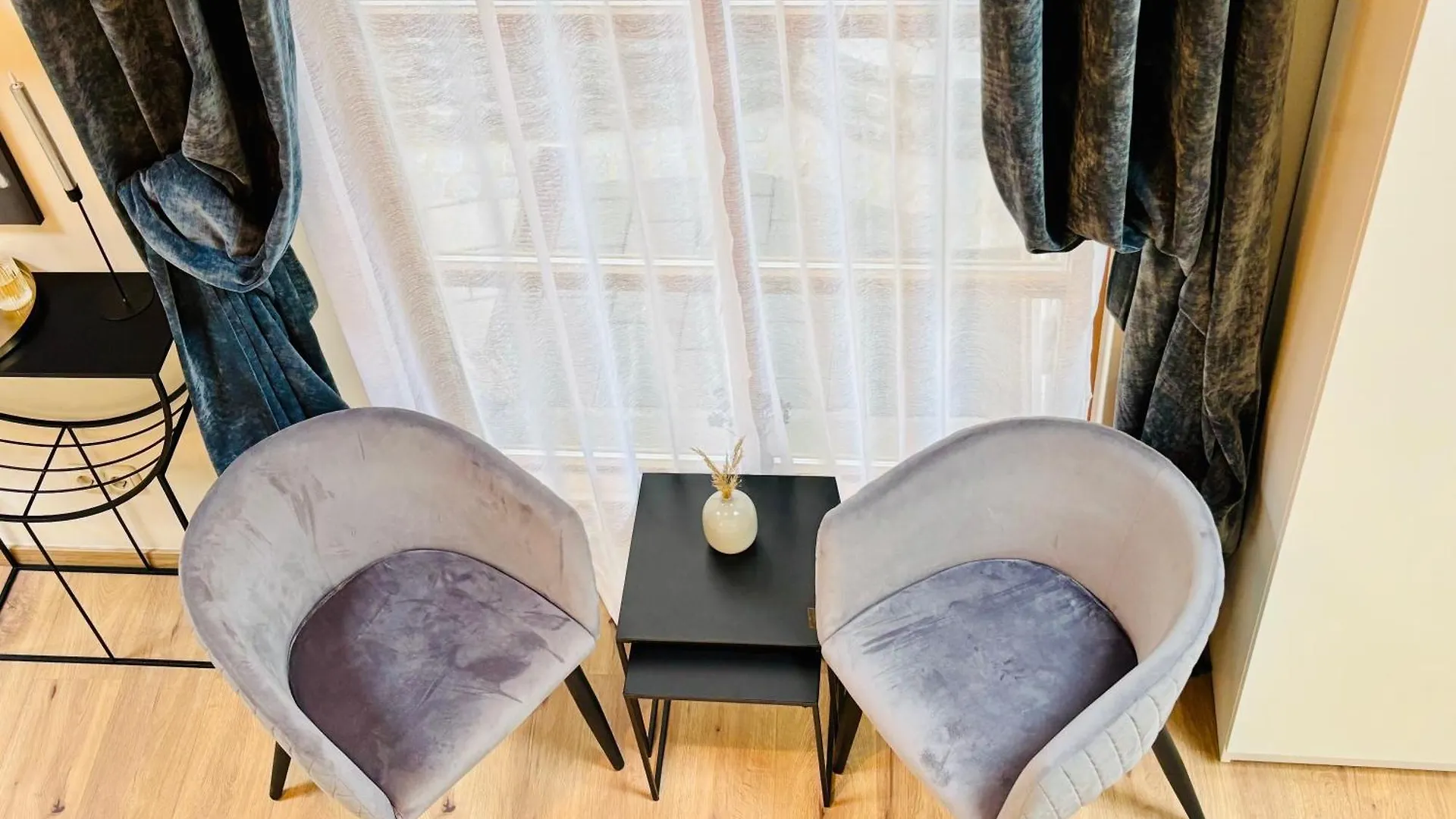Moondayhomes - Toplocation I 4Persons I Gallery Maisonette Boutique Apartment Pera Frankfurt nad Mohanem