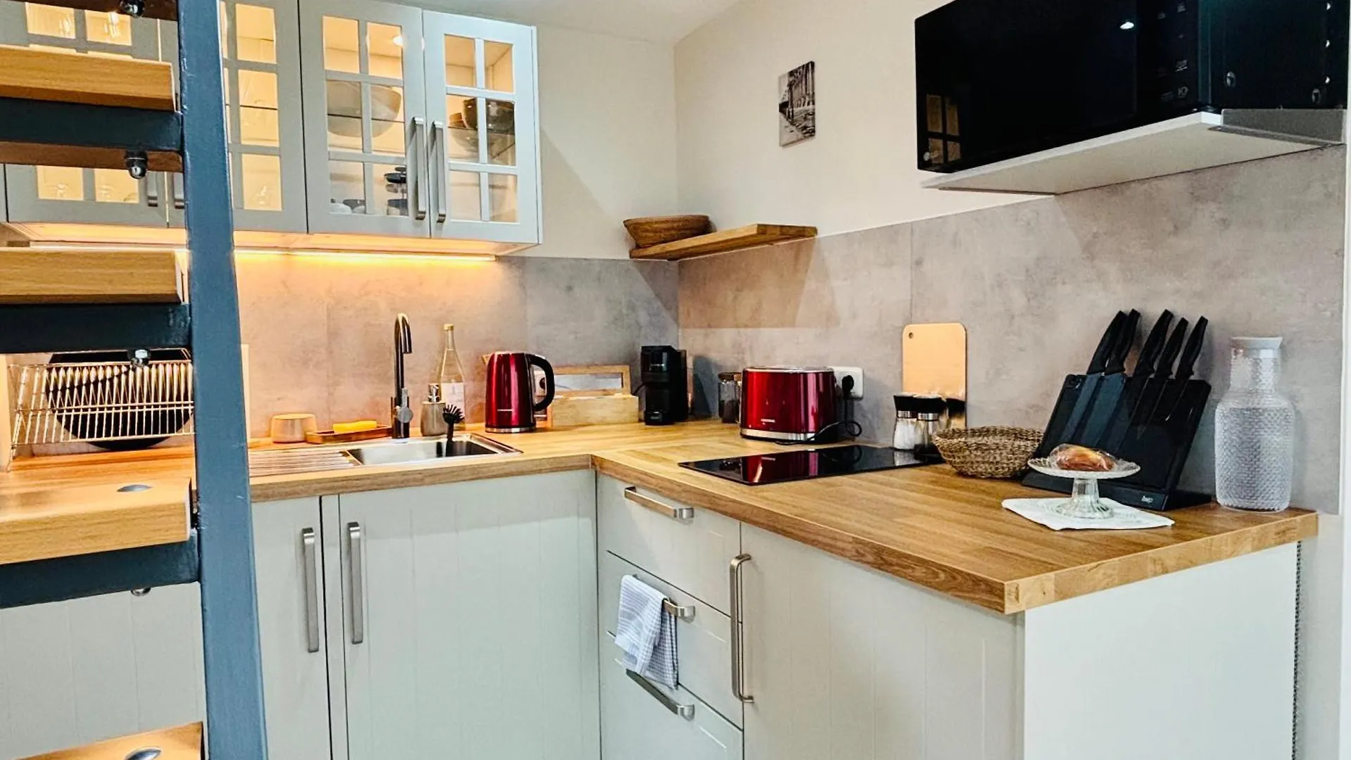 Moondayhomes - Toplocation I 4Persons I Gallery Maisonette Boutique Apartment Pera Frankfurt am Main Germany