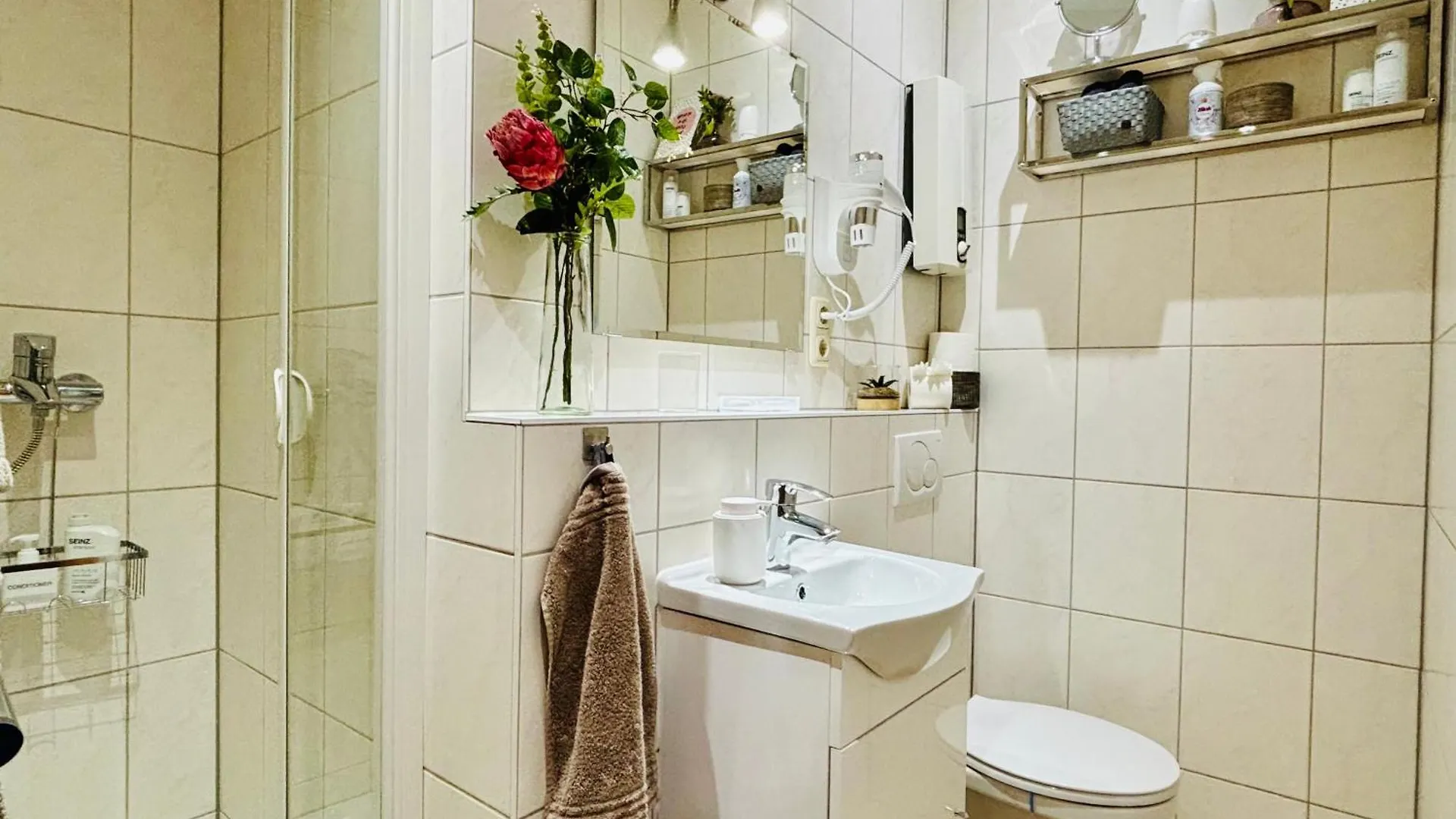 Moondayhomes - Toplocation I 4Persons I Gallery Maisonette Boutique Apartment Pera Frankfurt am Main 0*,  Germany