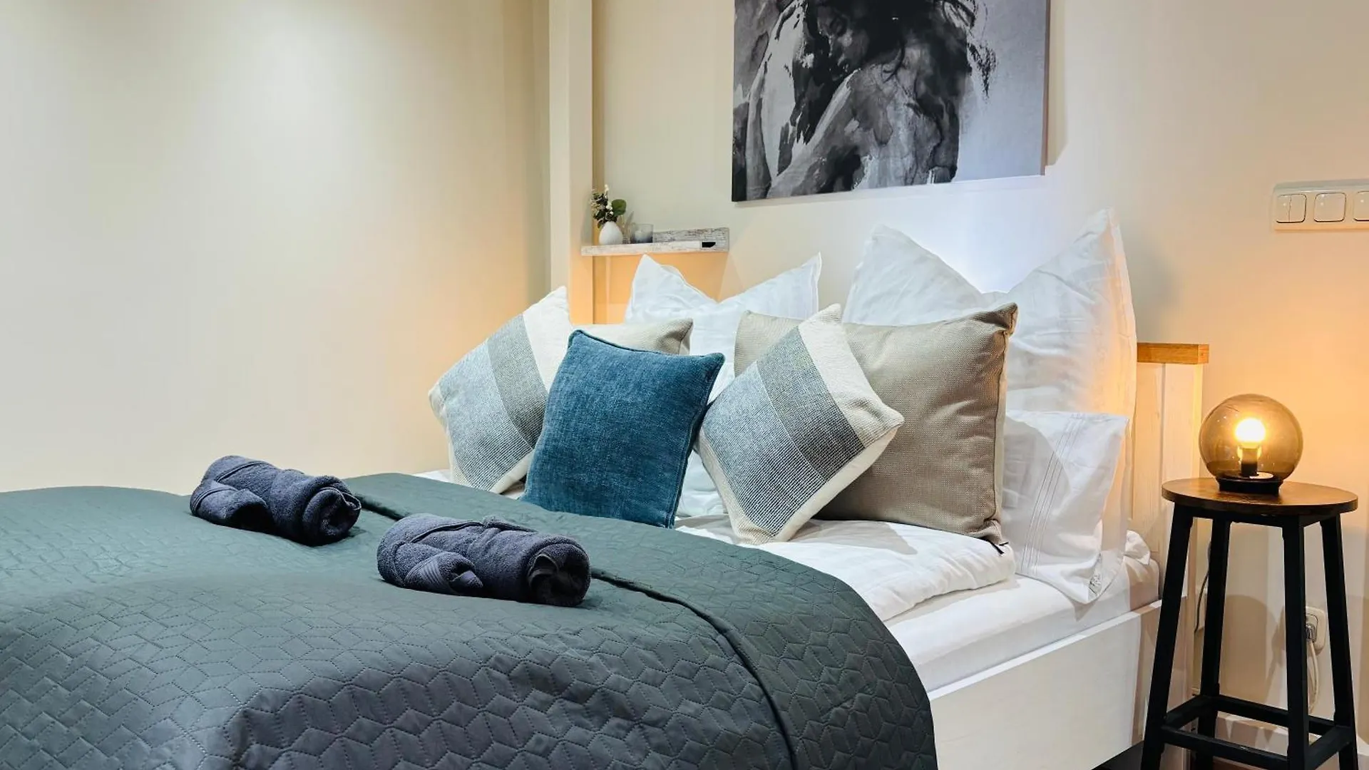 Moondayhomes - Toplocation I 4Persons I Gallery Maisonette Boutique Apartment Pera Frankfurt am Main