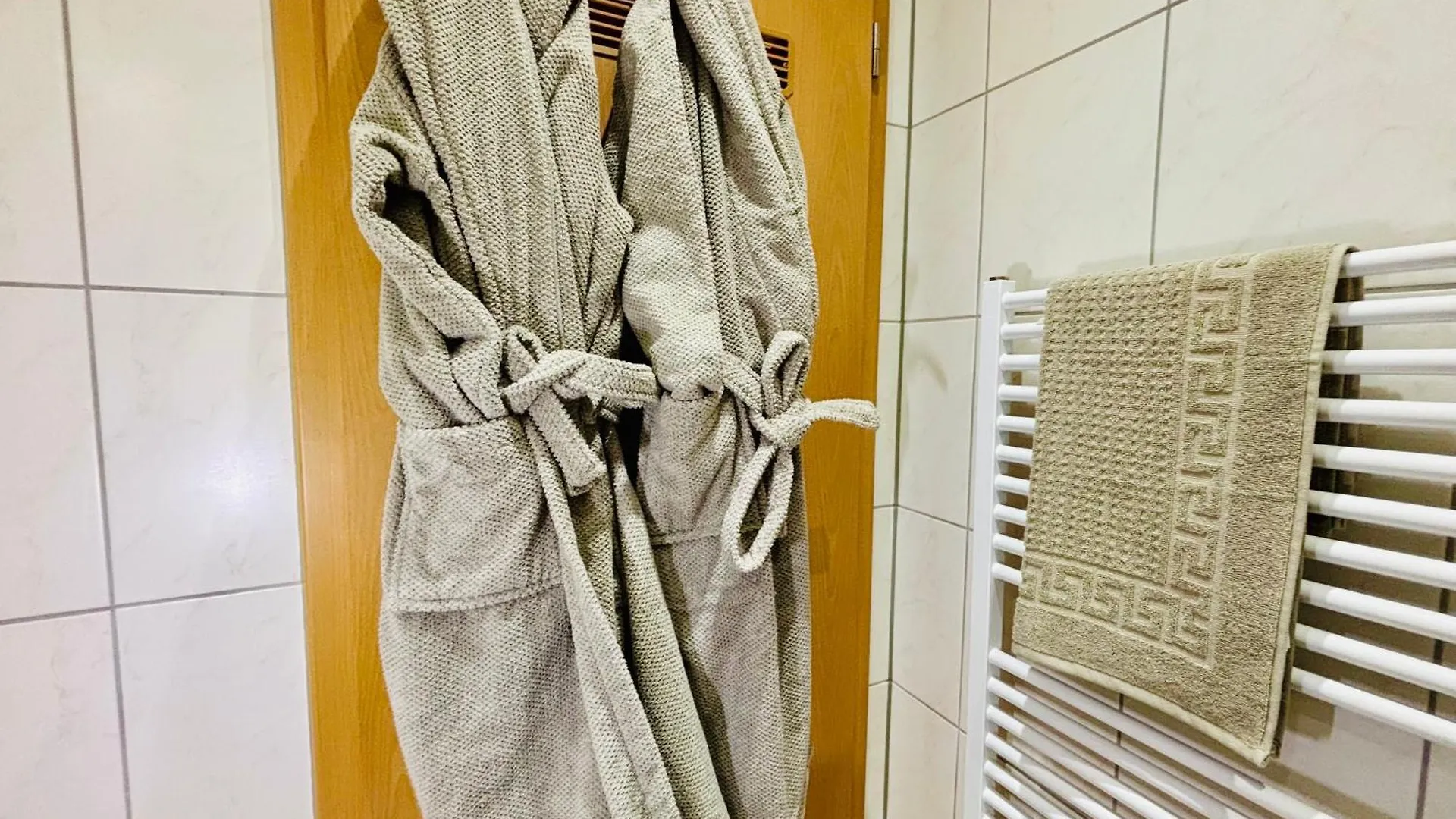 Moondayhomes - Toplocation I 4Persons I Gallery Maisonette Boutique Apartment Pera Frankfurt am Main